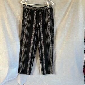 Embroidered Pull on Straight Leg Pant